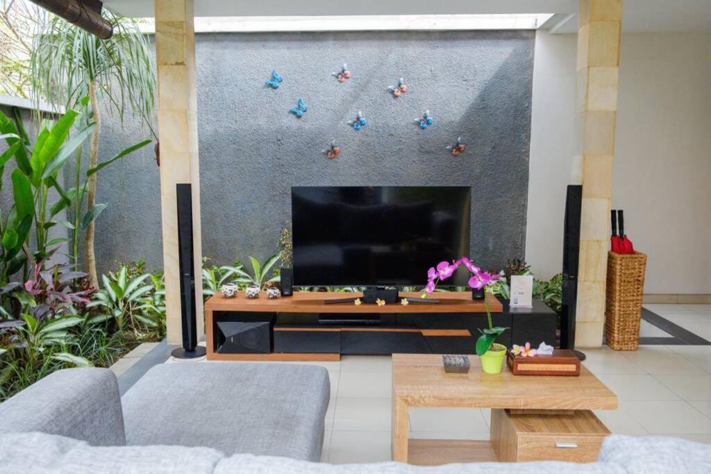 Villa Akmali Berawa - 3 Bedrooms 坎古 外观 照片